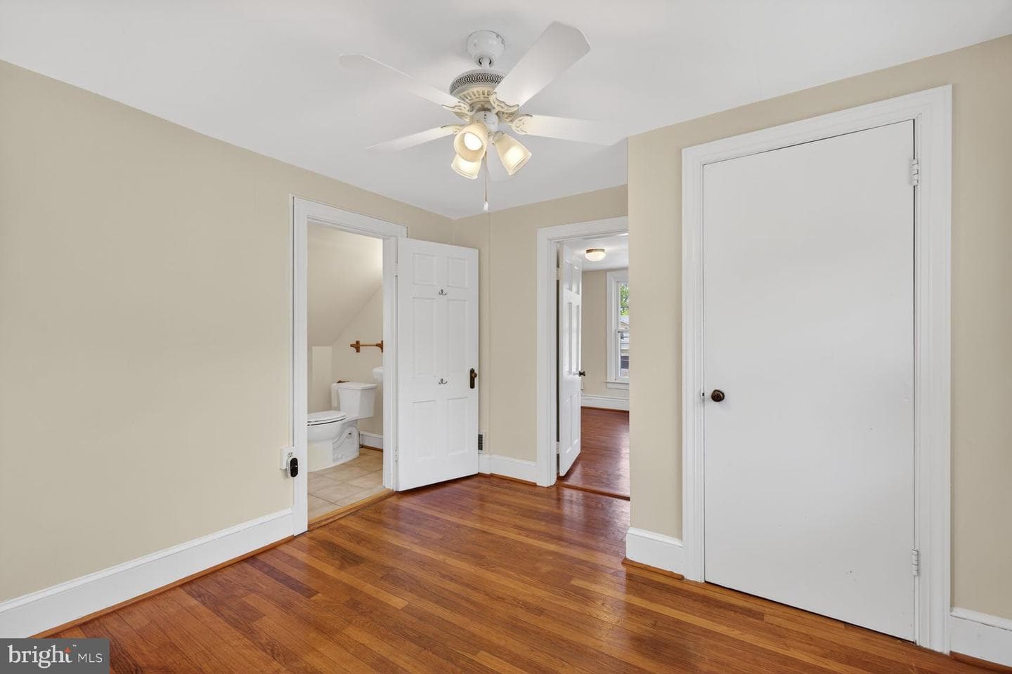 528 Beall Avenue photo 19