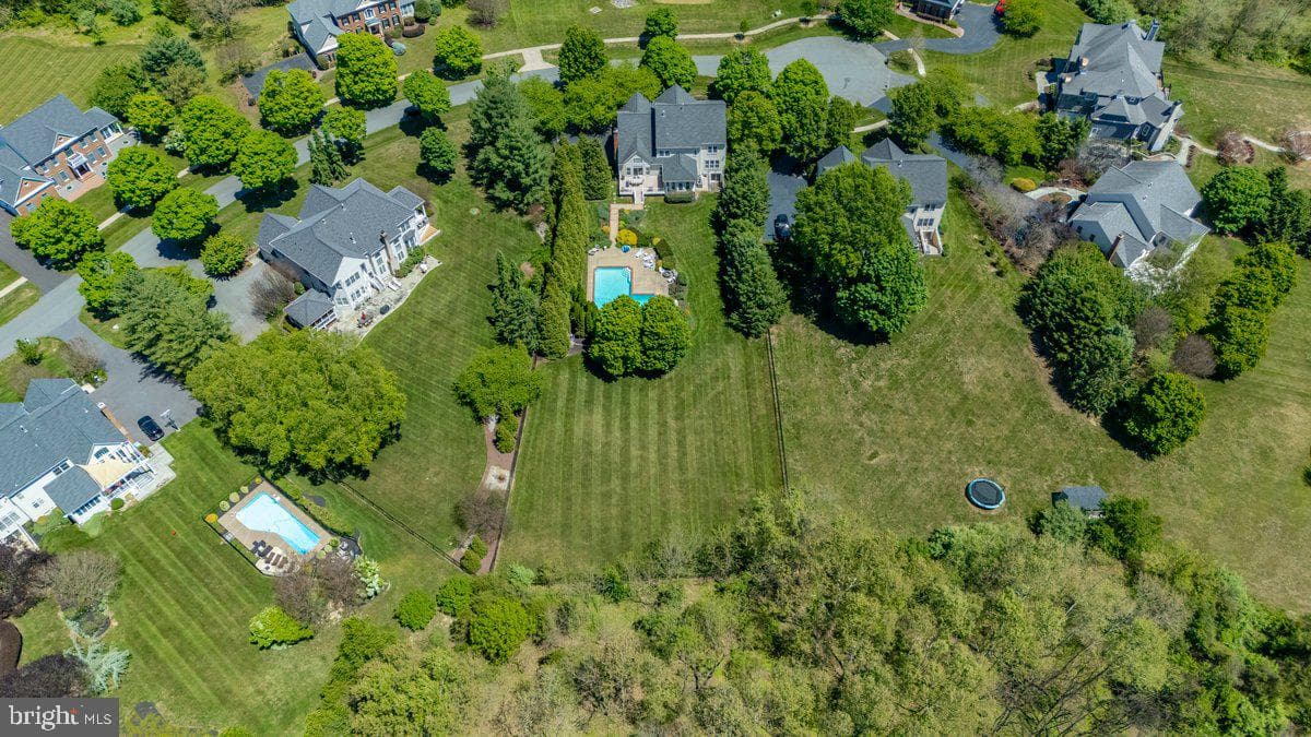 15125 Rollinmead Drive photo 3
