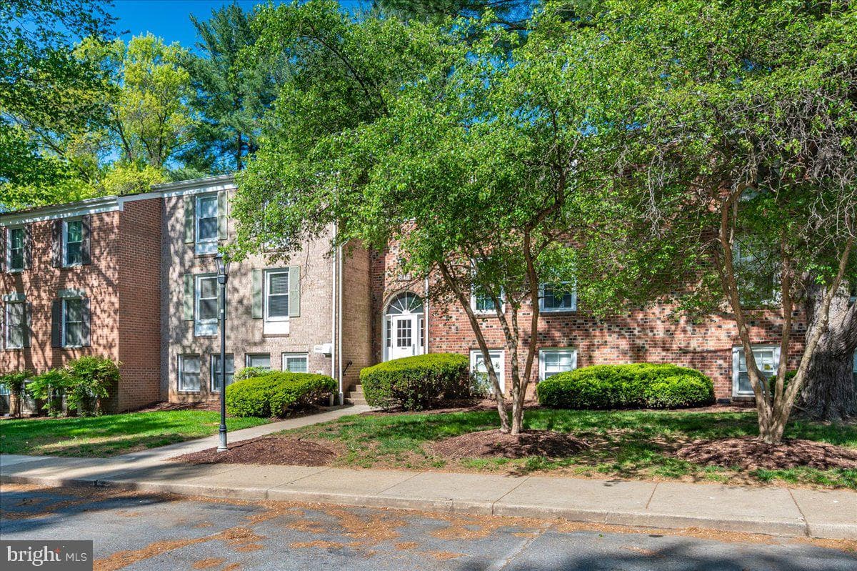 844 Quince Orchard Boulevard #101 photo 24