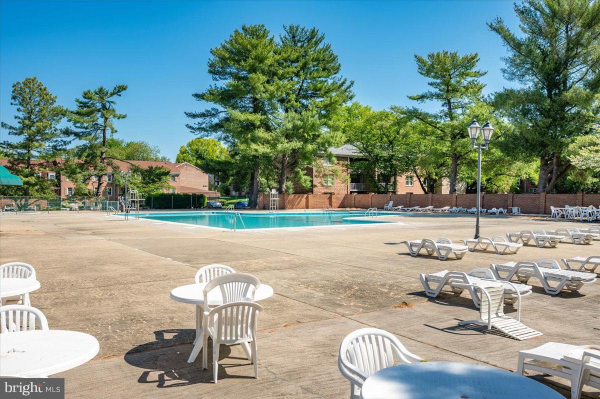 844 Quince Orchard Boulevard #101 photo 37