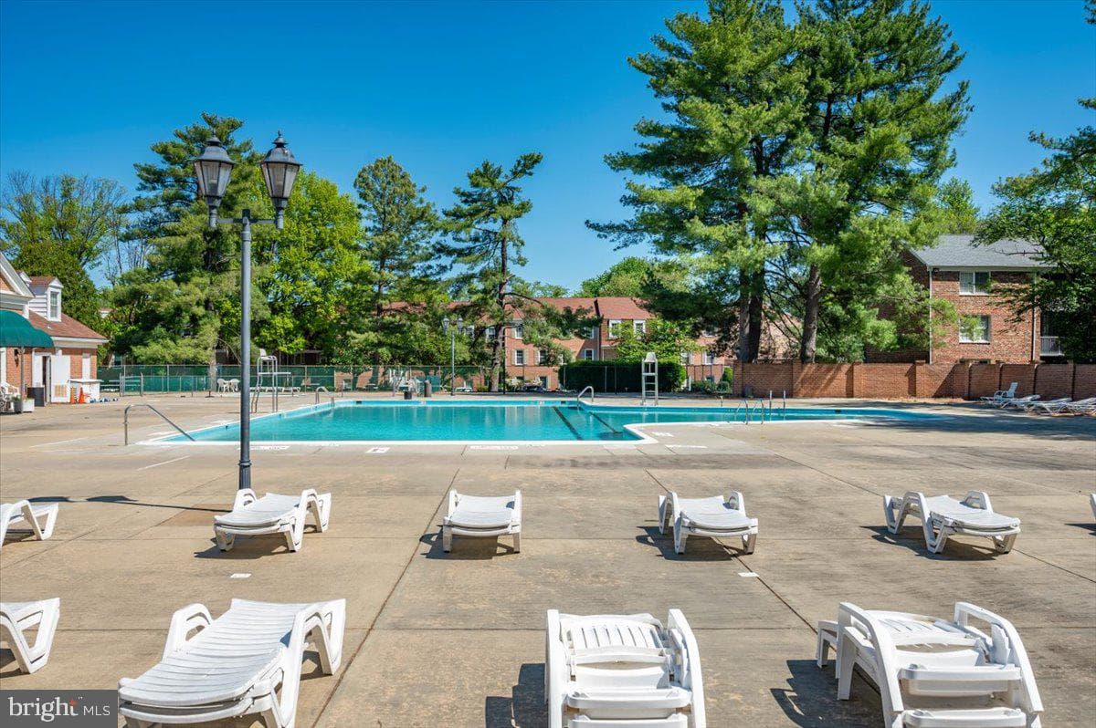 844 Quince Orchard Boulevard #101 photo 38