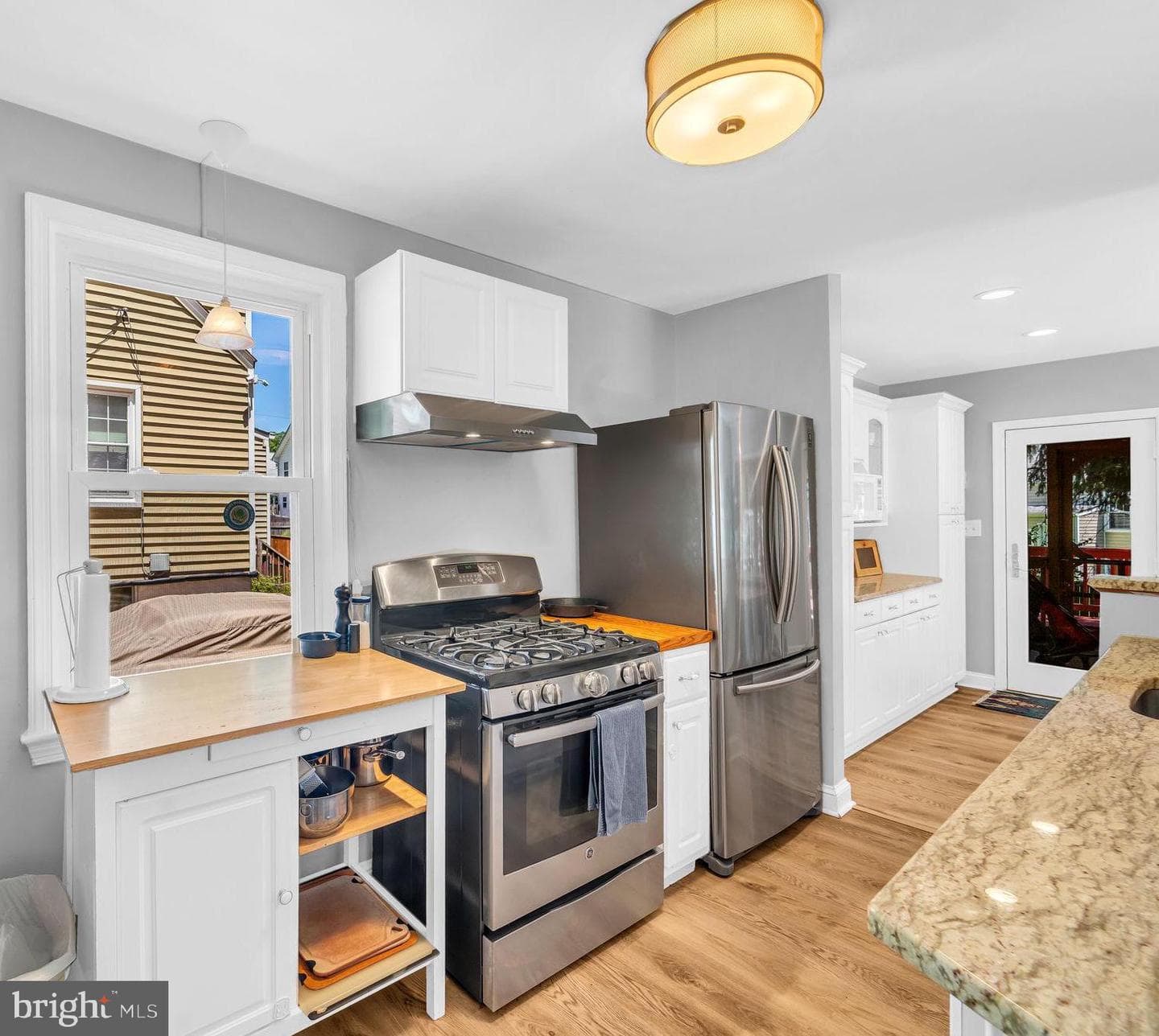 10817 Madison Street photo 9