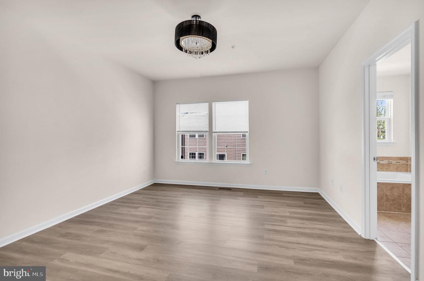 13401 Waterford Hills Blvd photo 21