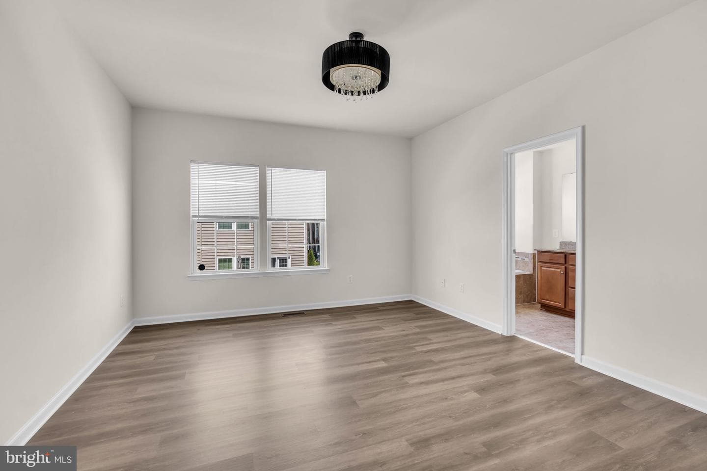 13401 Waterford Hills Blvd photo 22