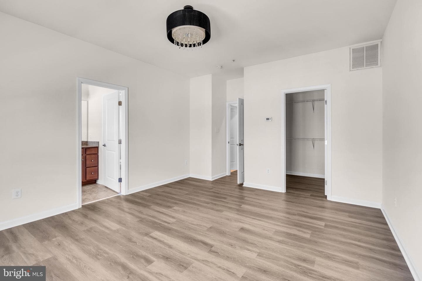 13401 Waterford Hills Blvd photo 23