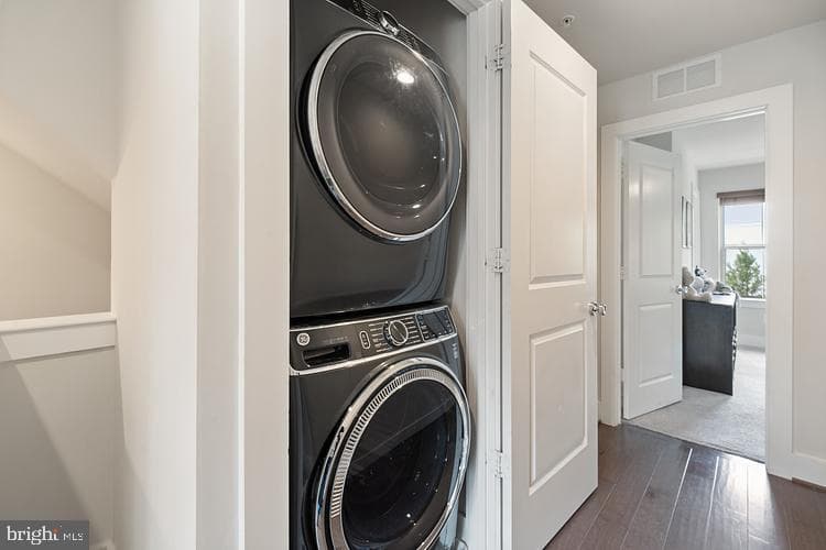 13074 Wallich Way photo 32