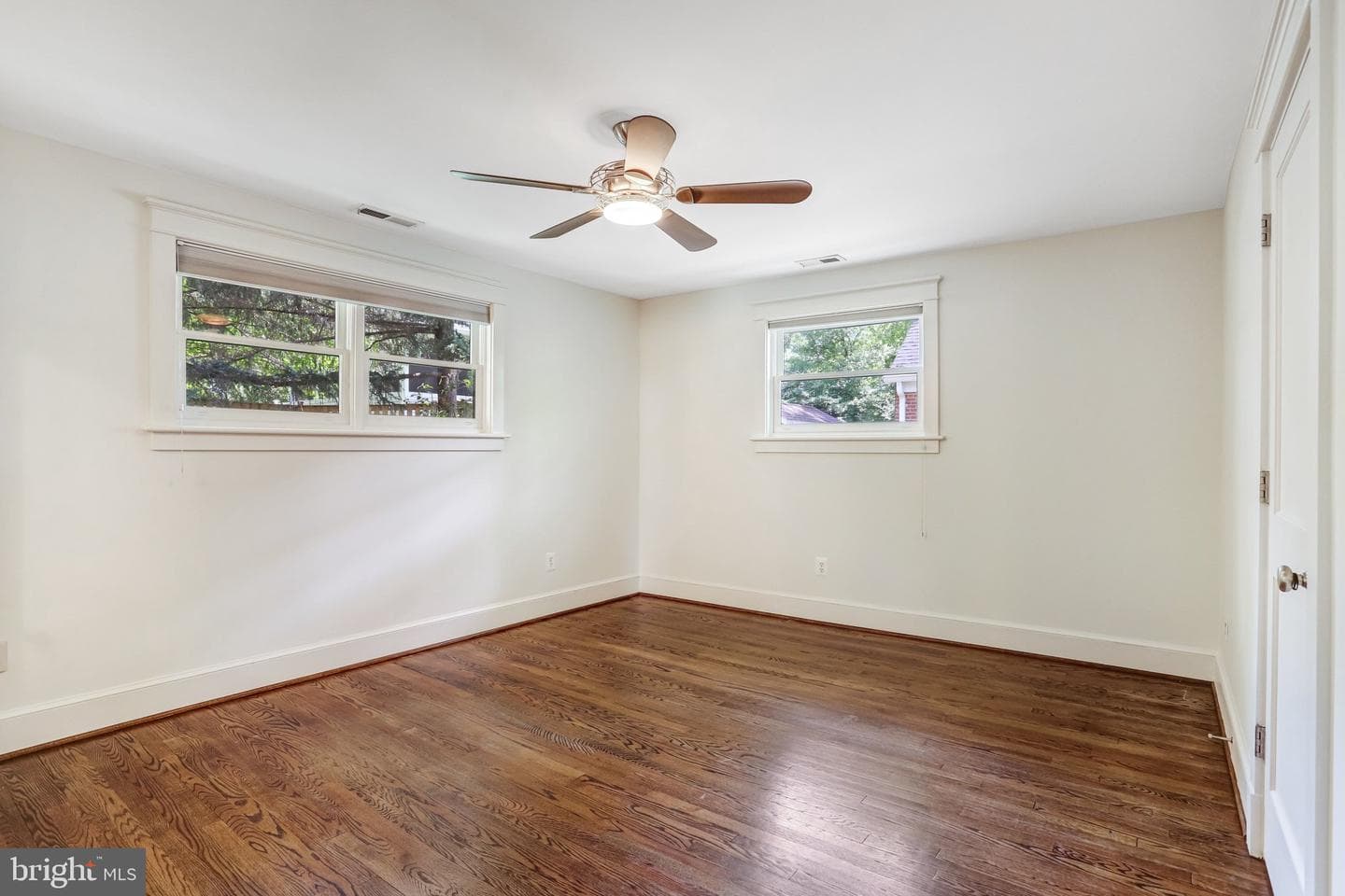 10019 Kensington Parkway photo 37