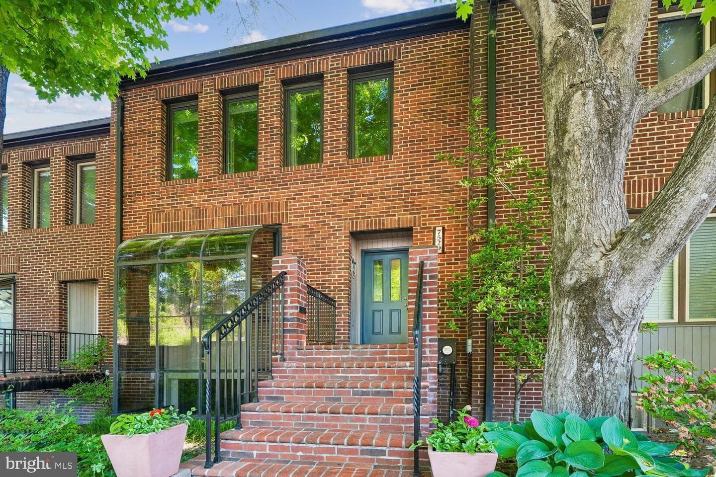 7529 Bradley Boulevard photo 1