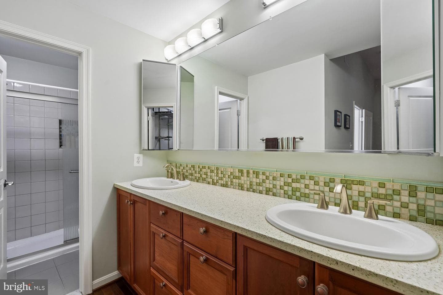 7529 Bradley Boulevard photo 11