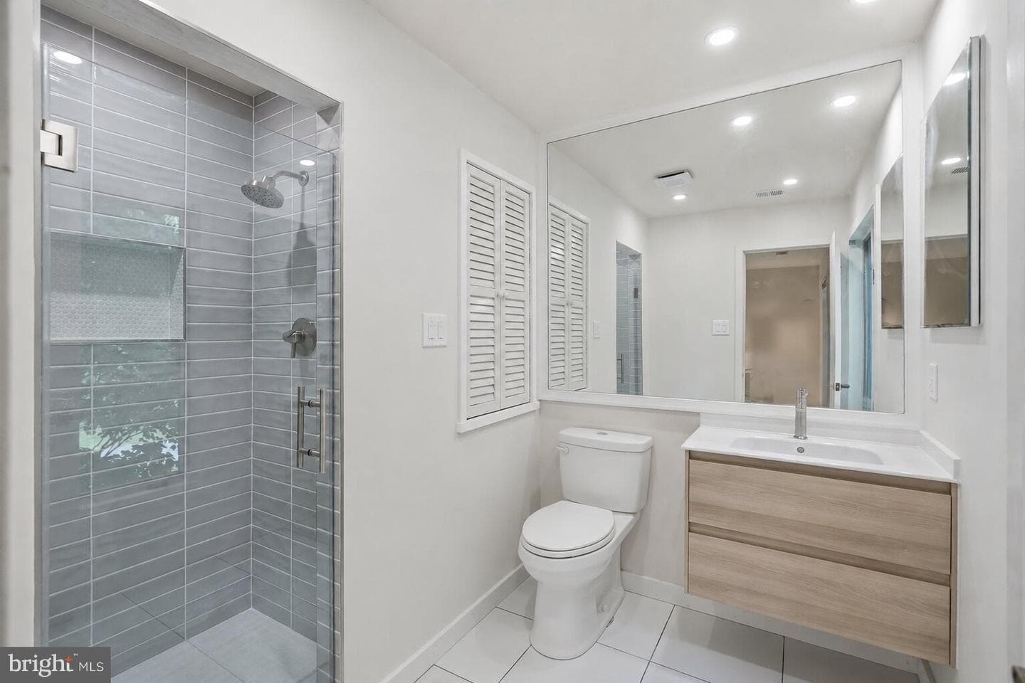 11815 Beekman Place photo 35