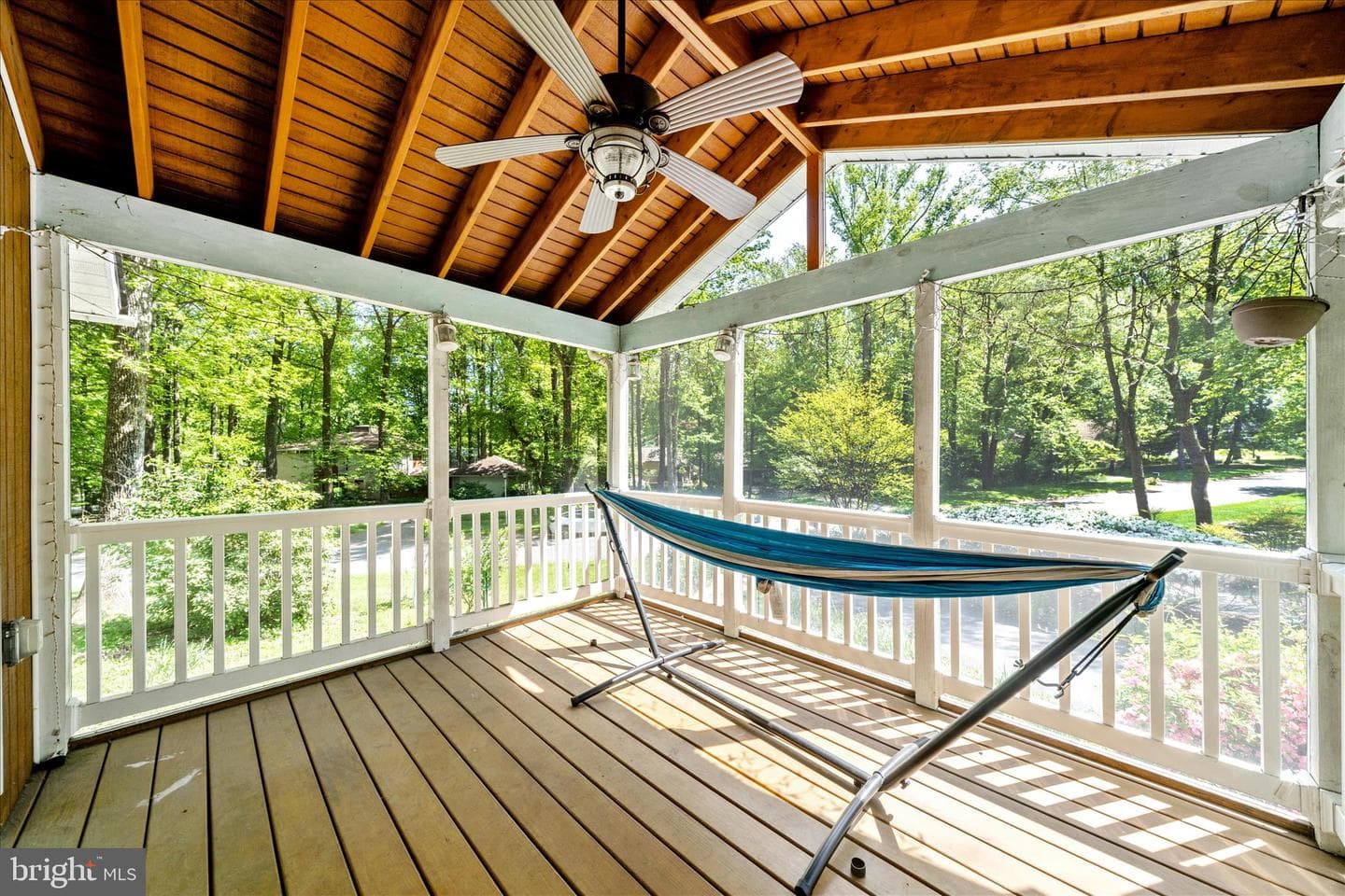 9328 Garden Court photo 16
