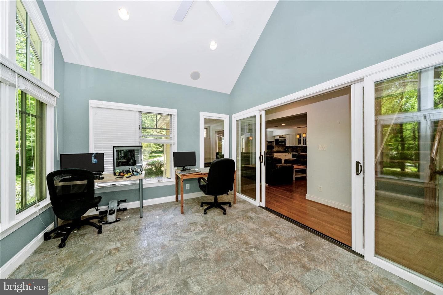 9328 Garden Court photo 19
