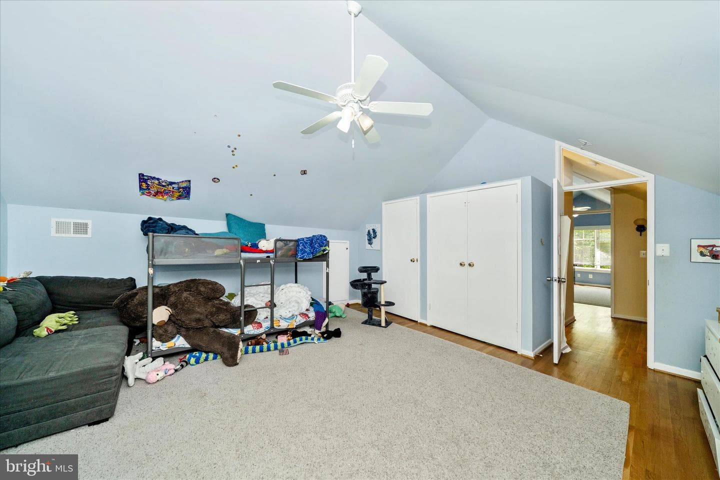 9328 Garden Court photo 31