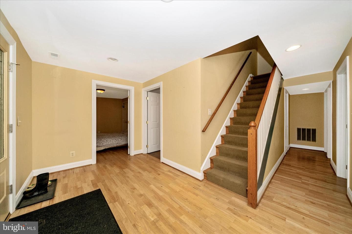 9328 Garden Court photo 37