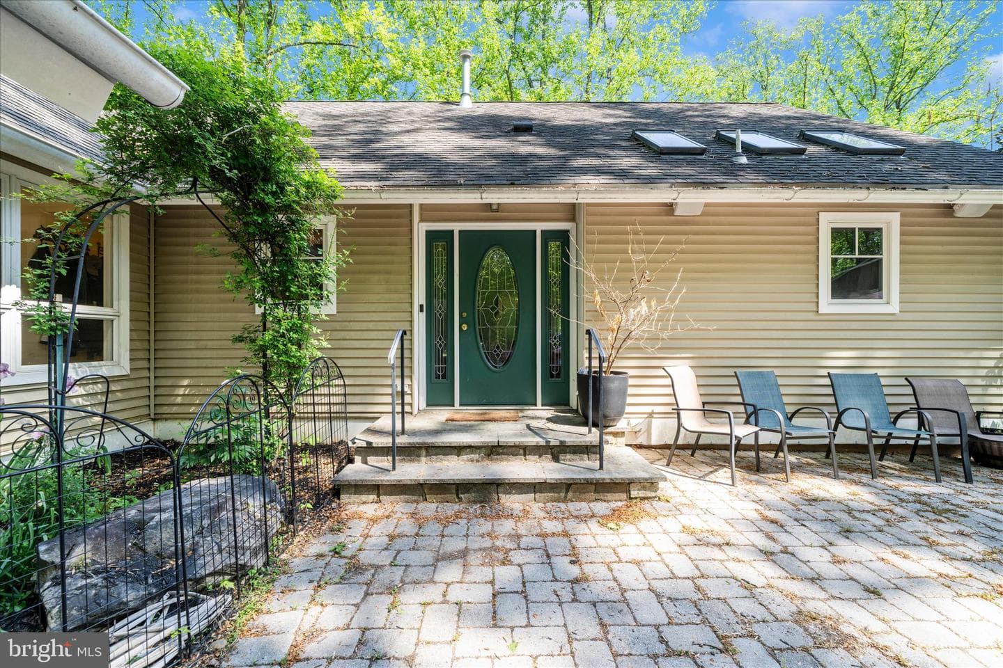 9328 Garden Court photo 44