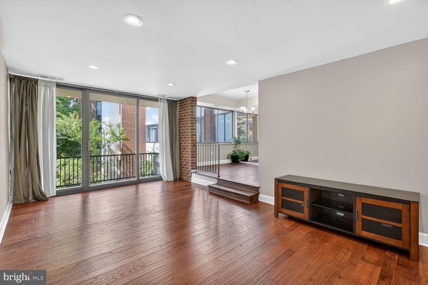 2004 Coleridge Drive #20-201, Silver Spring