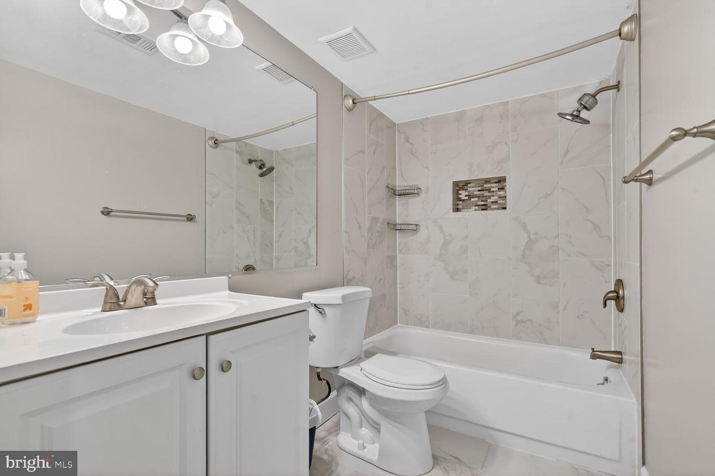 2004 Coleridge Drive #20-201 photo 12