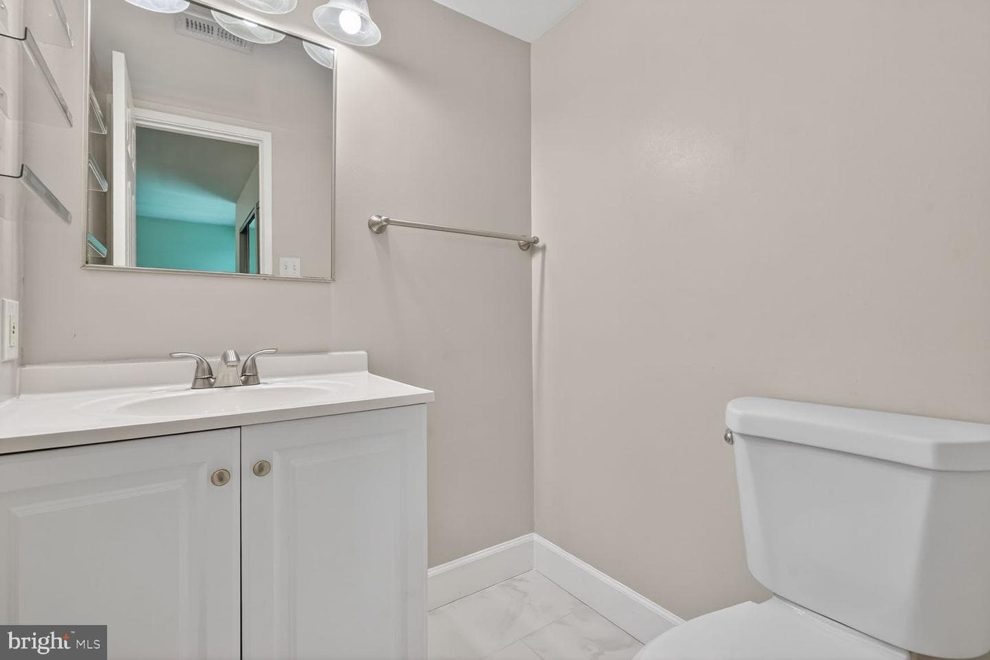 2004 Coleridge Drive #20-201 photo 15