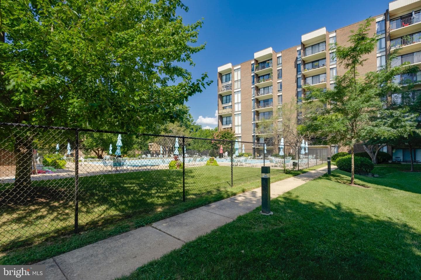 2004 Coleridge Drive #20-201 photo 23