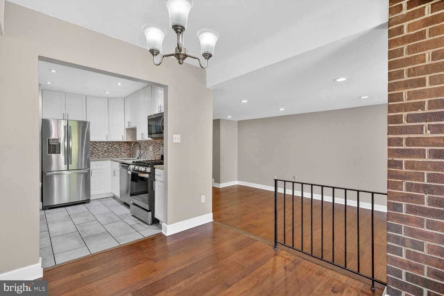 2004 Coleridge Drive #20-201 photo 6