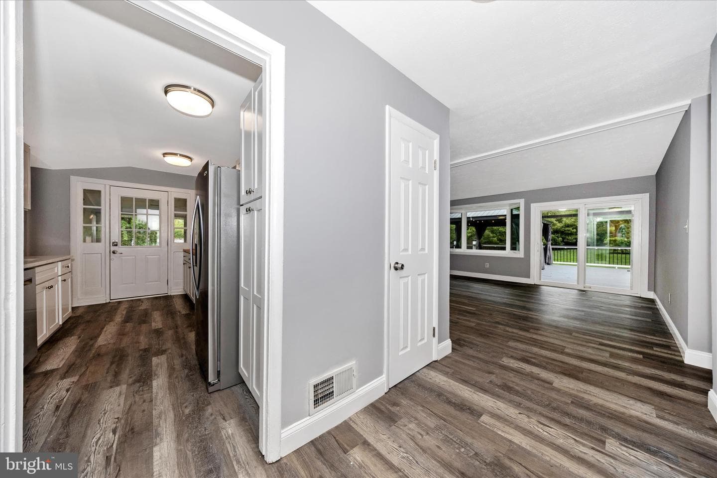 12117 Sunnyview Drive photo 4