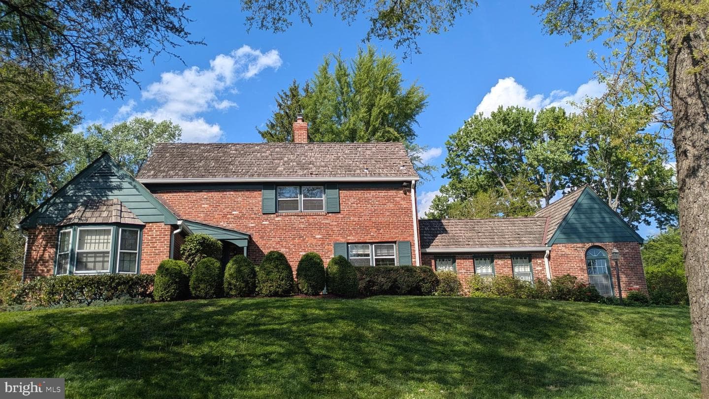 3611 King William Drive photo 2