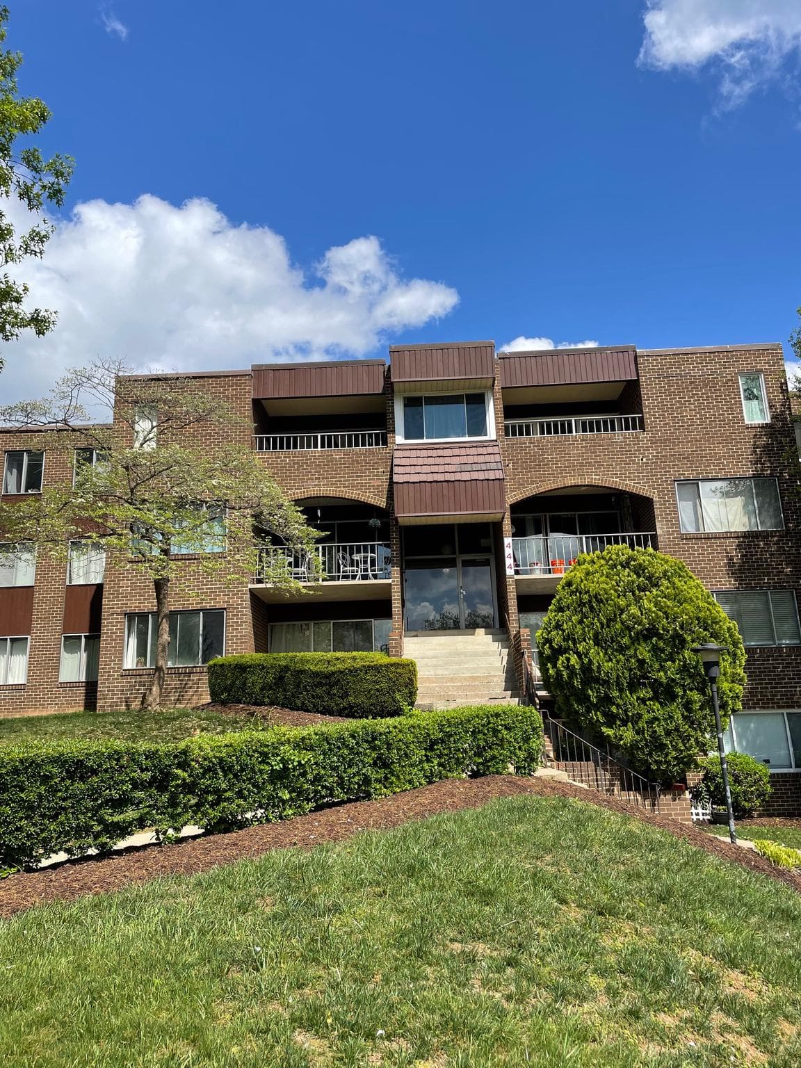 444 Girard Street #293
