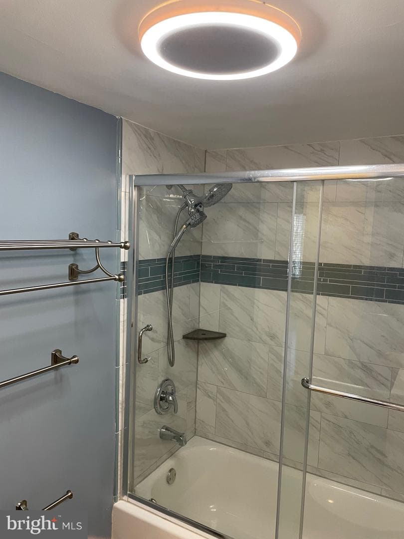 444 Girard Street #293 photo 35