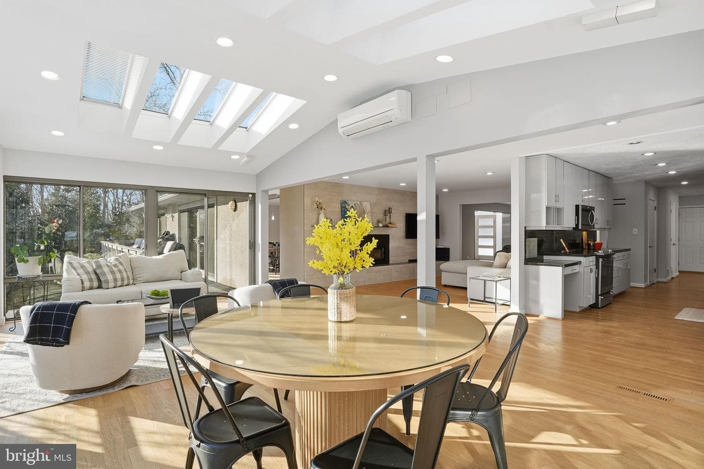 15130 Springfield Road photo 14