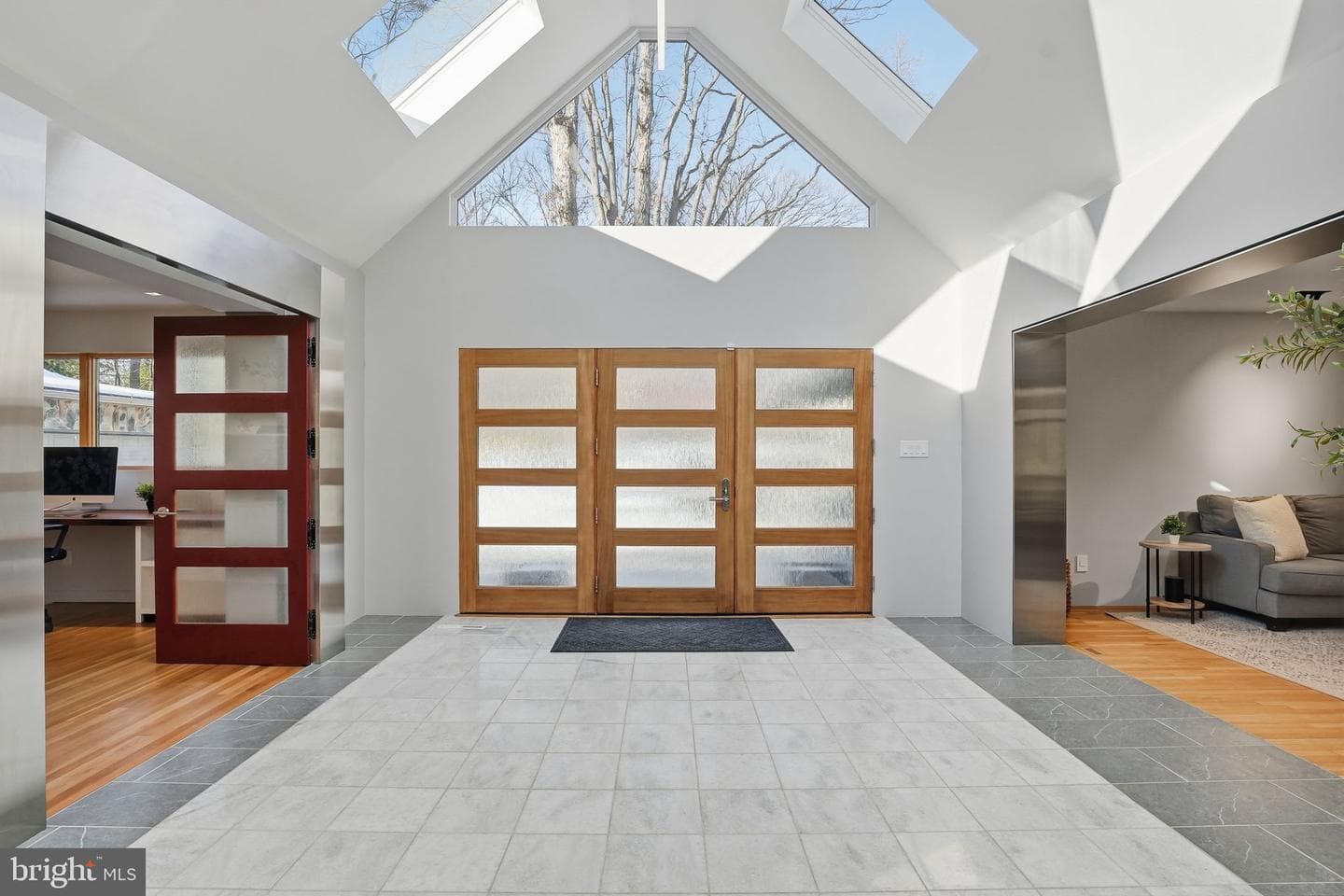 15130 Springfield Road photo 3