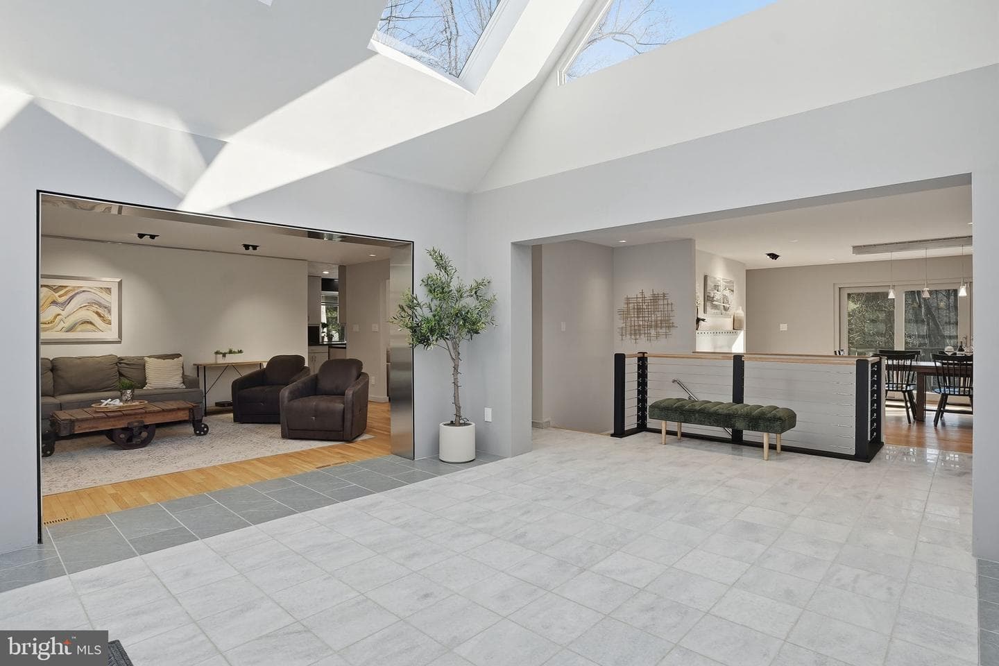 15130 Springfield Road photo 6