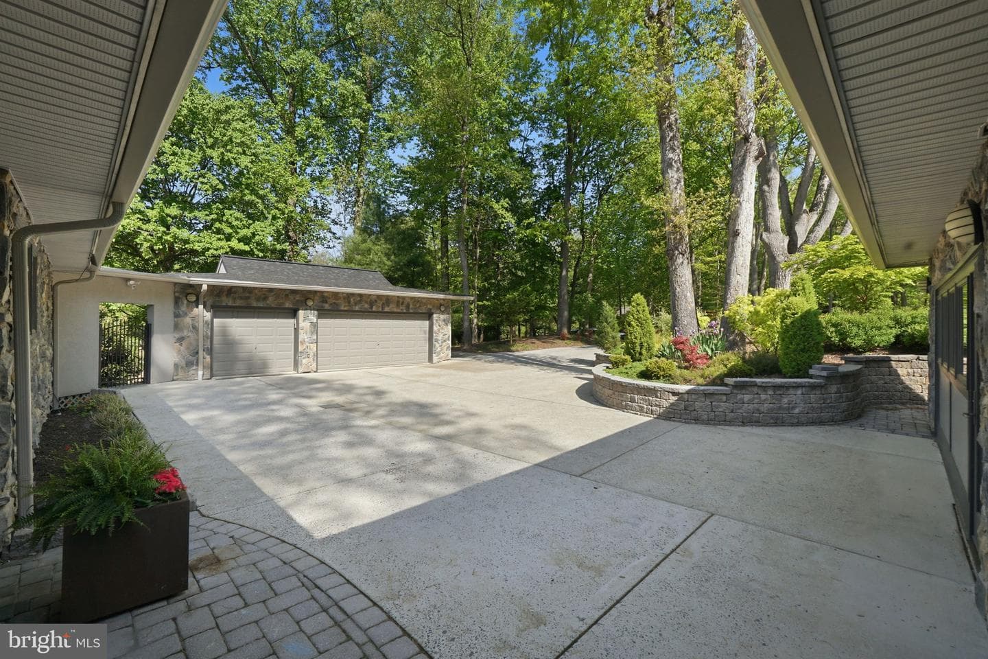 15130 Springfield Road photo 68