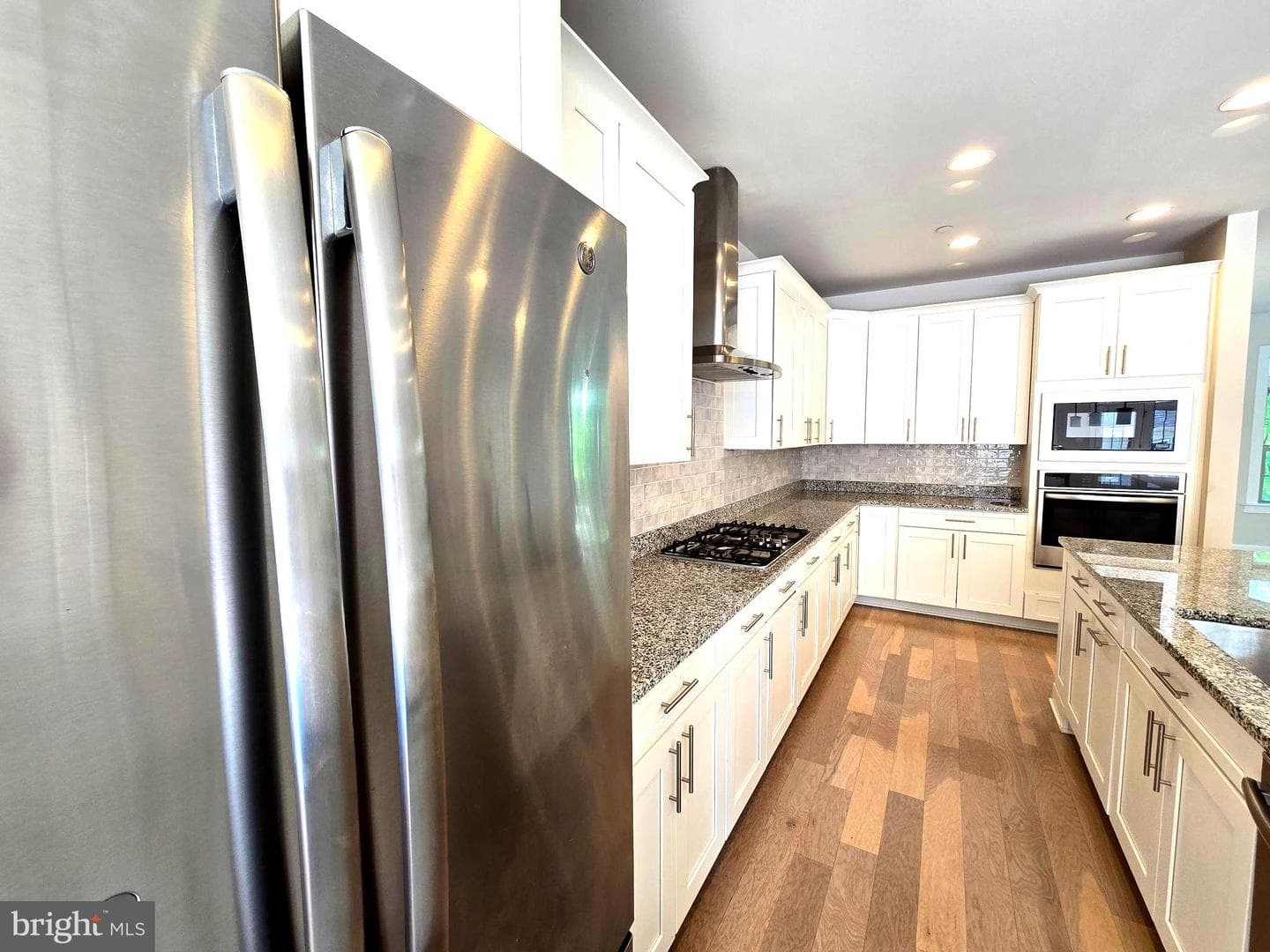 1021 Mutual Place photo 19