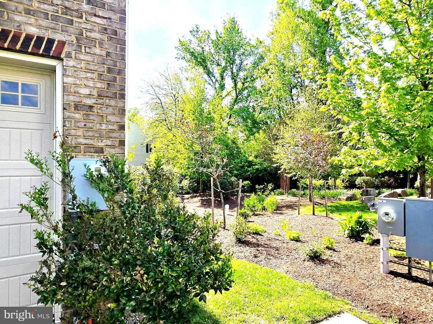 1021 Mutual Place photo 4