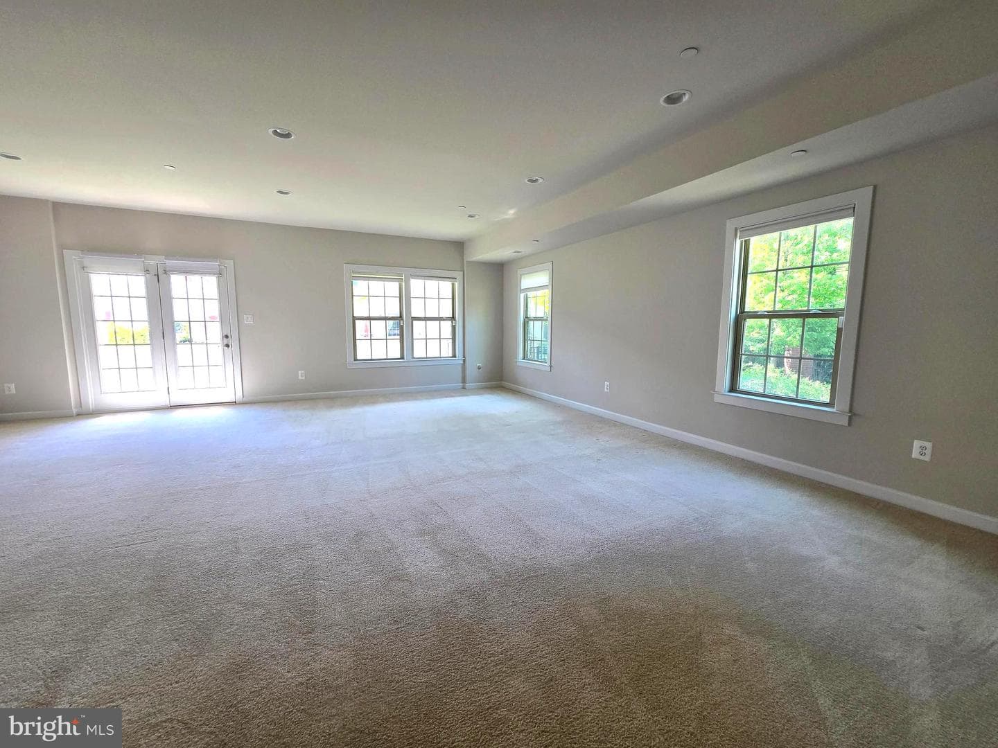 1021 Mutual Place photo 7