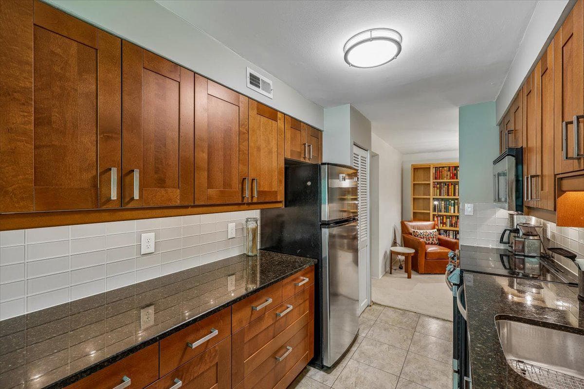 401 Christopher Avenue #33 photo 10