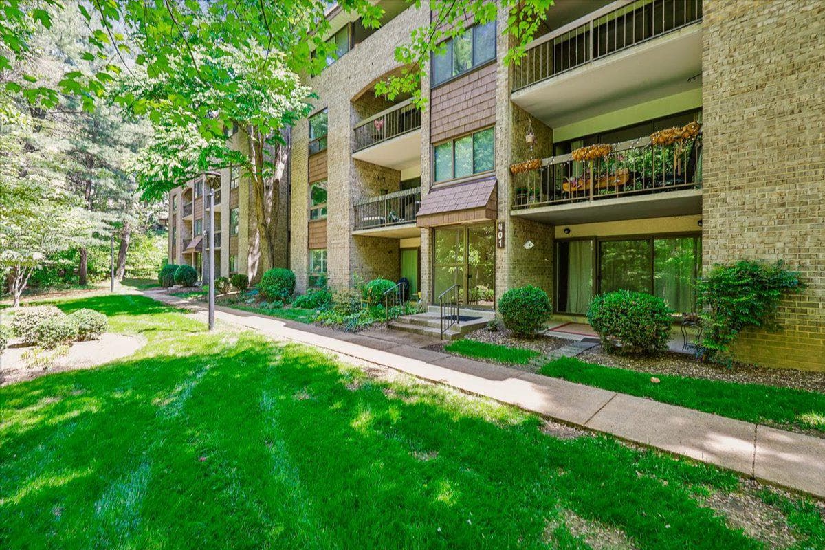 401 Christopher Avenue #33 photo 32