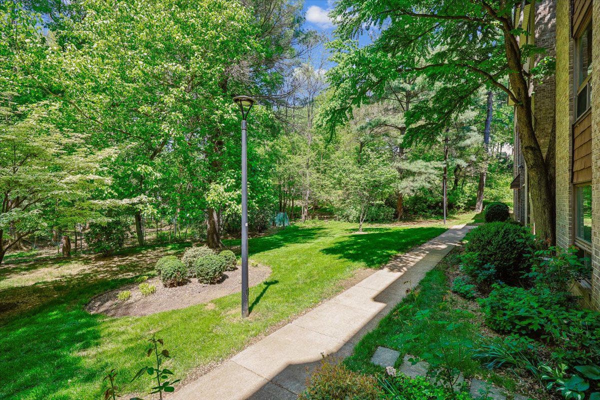 401 Christopher Avenue #33 photo 33