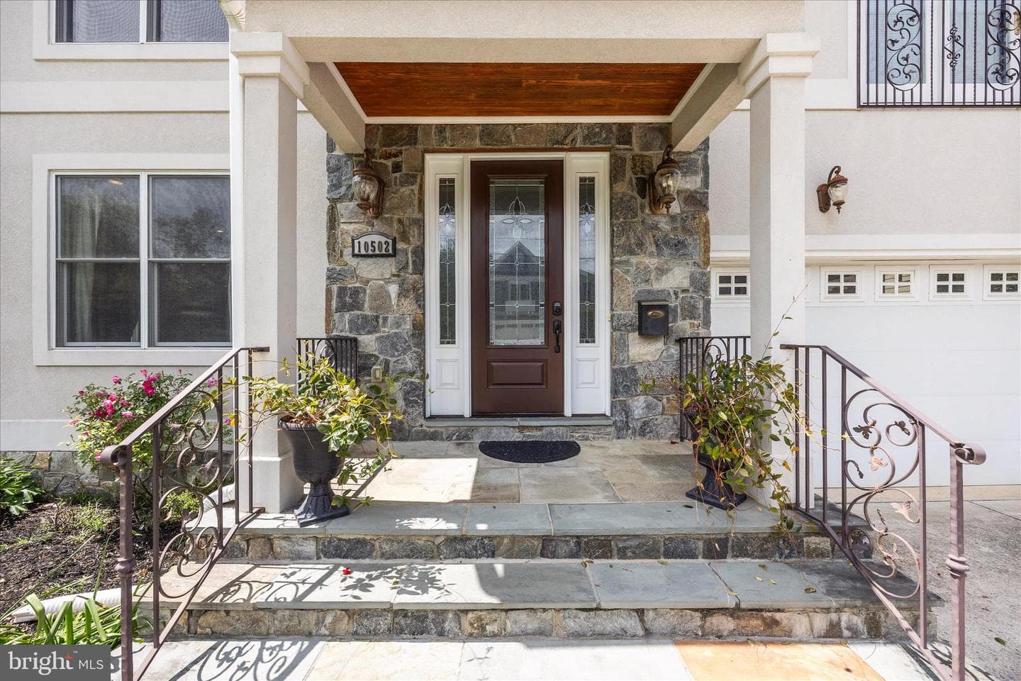 10502 Parkwood Drive photo 2