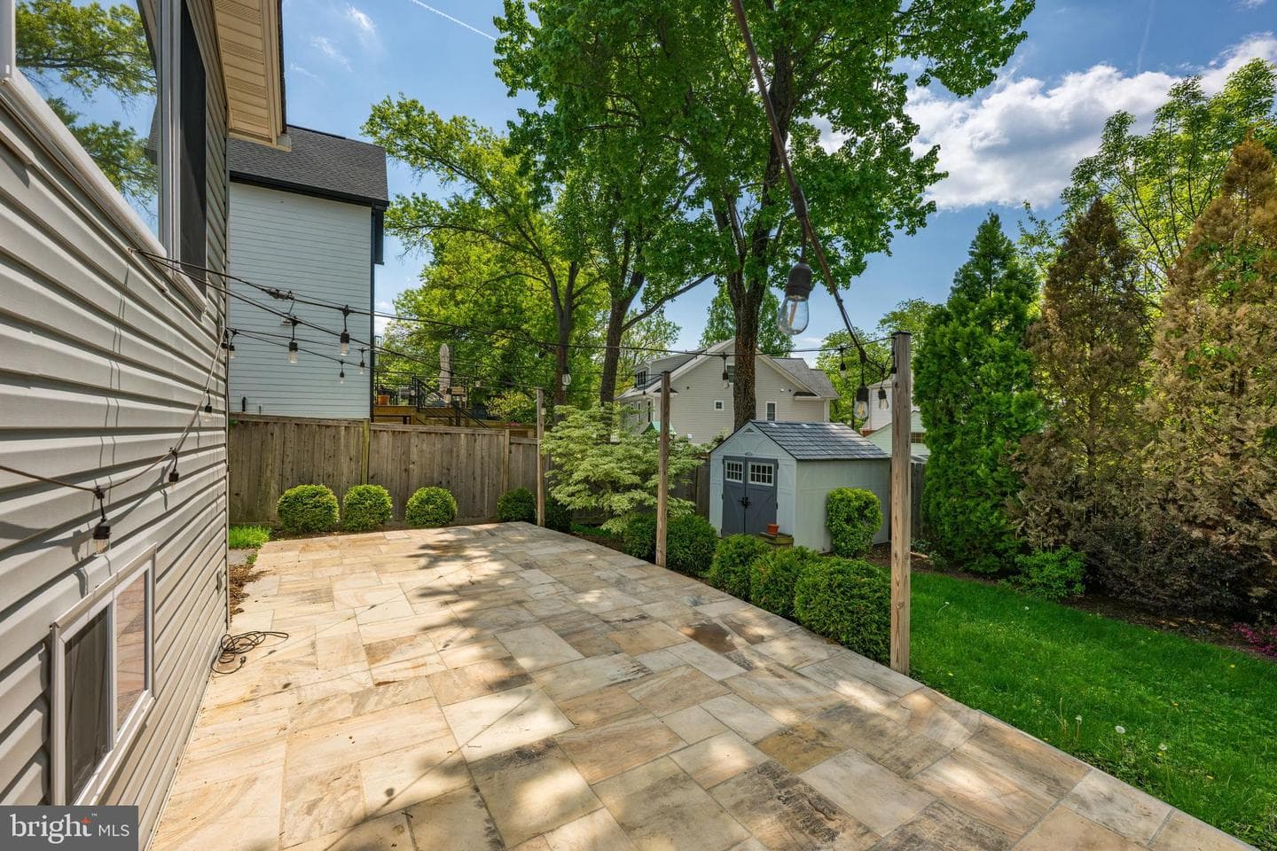 9214 Shelton Street photo 28