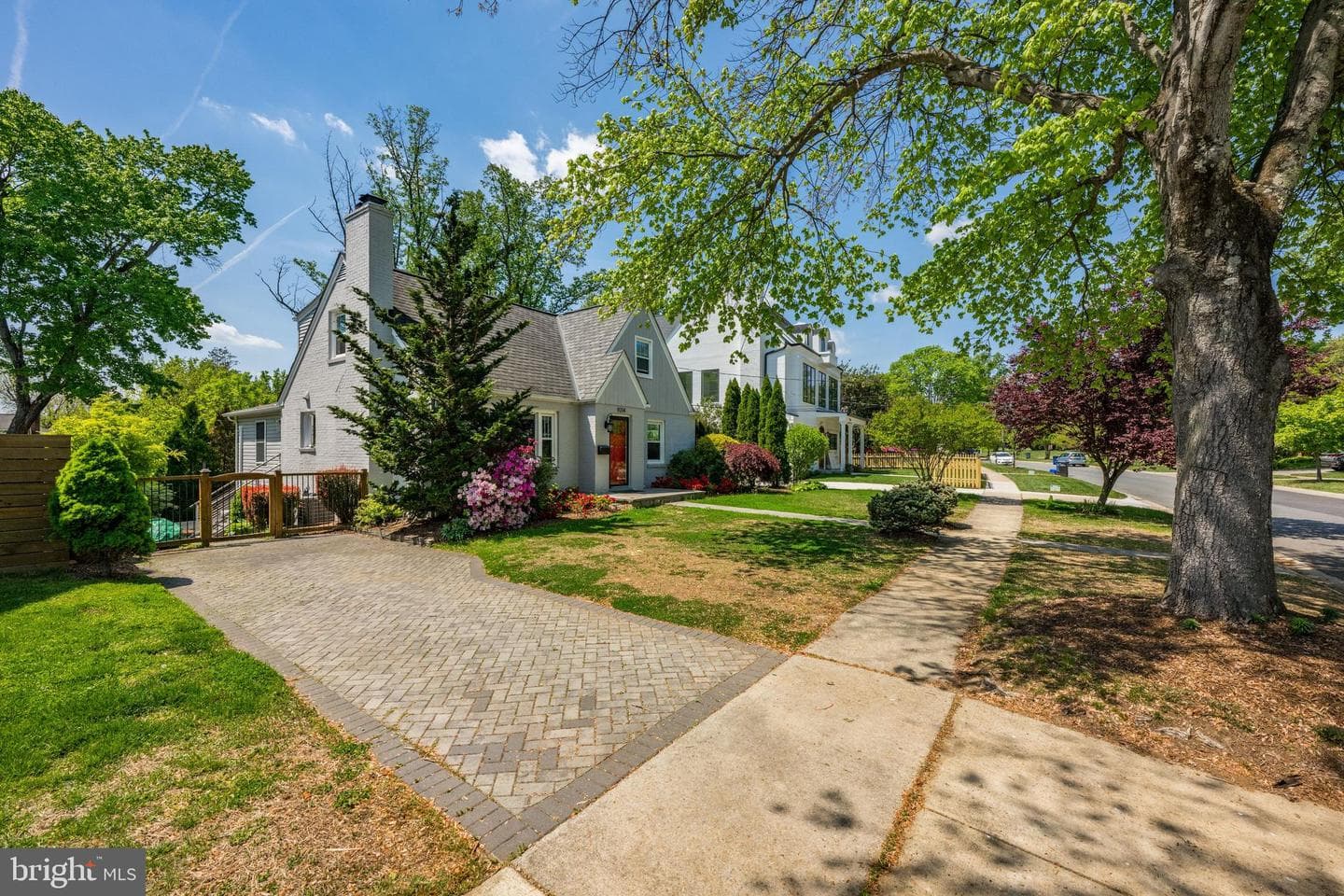 9214 Shelton Street photo 31