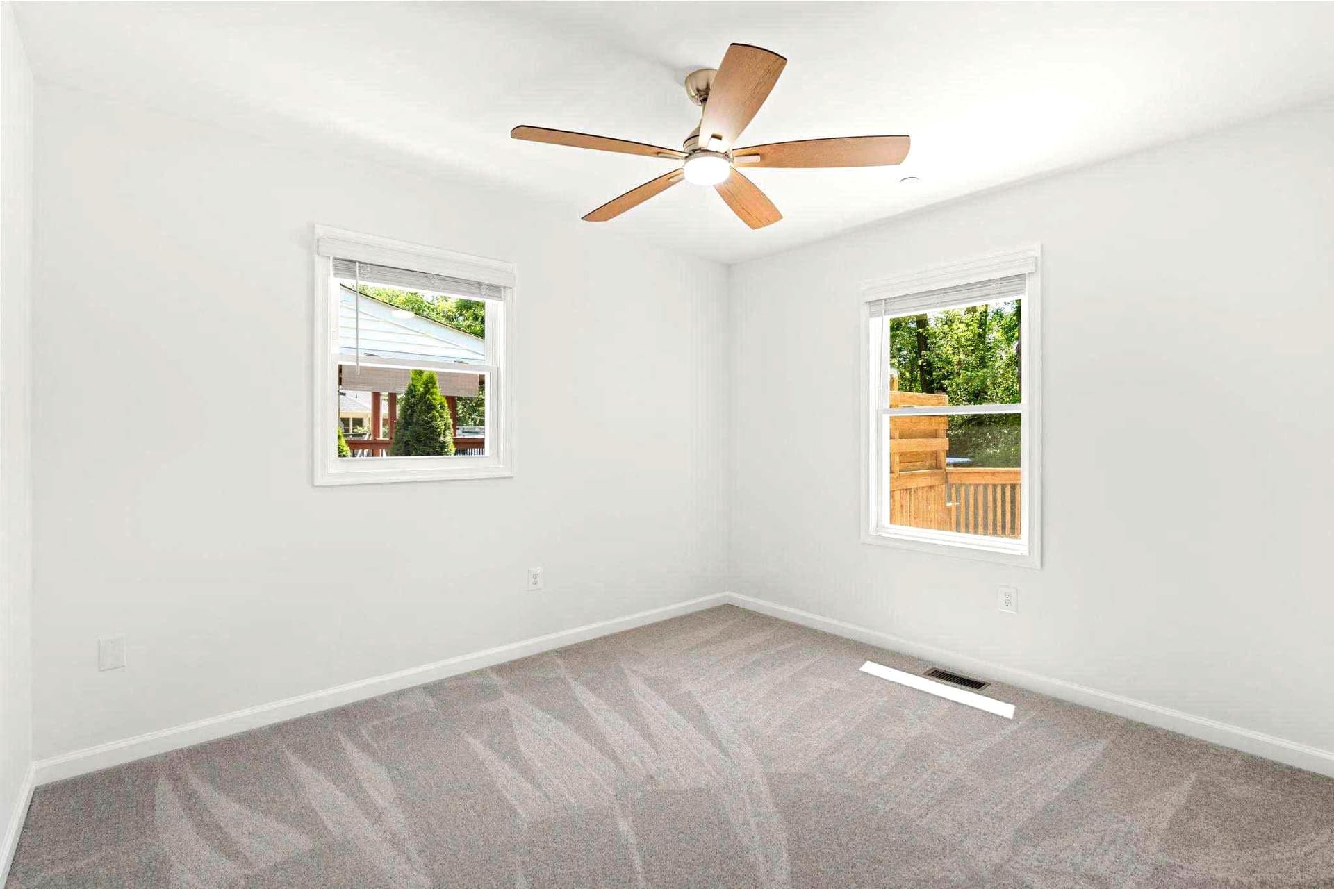 8 Oak Avenue photo 11