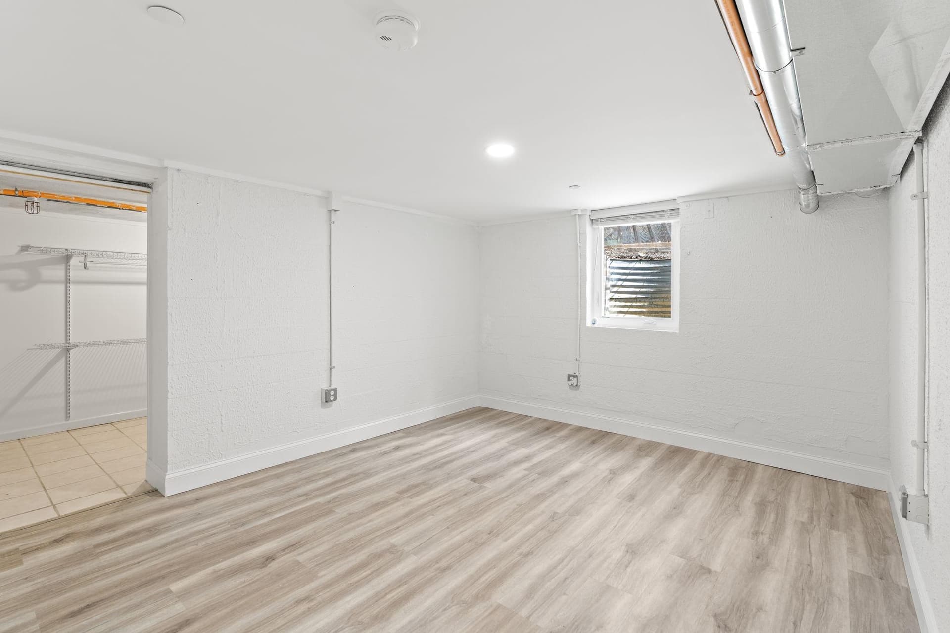 8 Oak Avenue photo 16