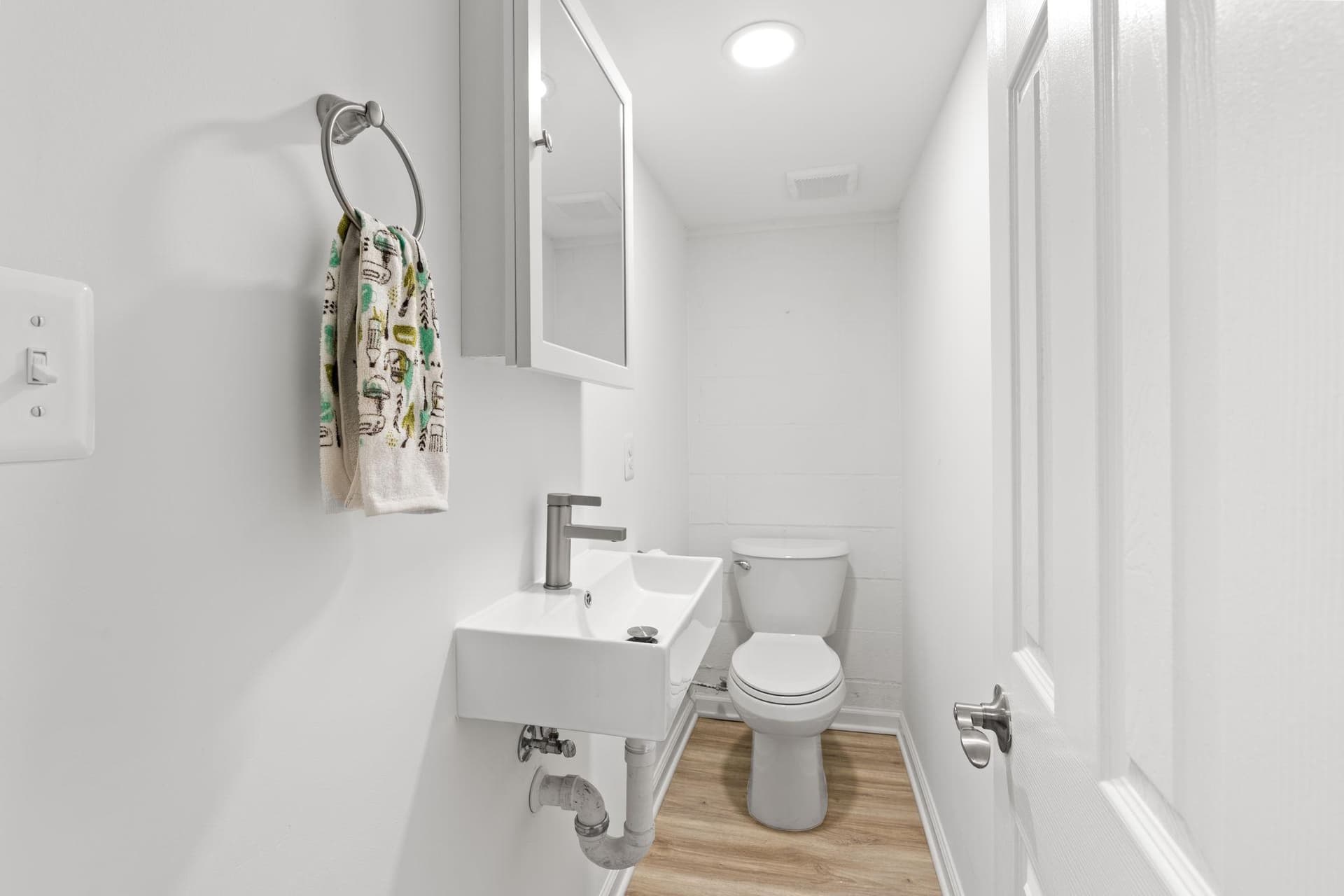 8 Oak Avenue photo 18