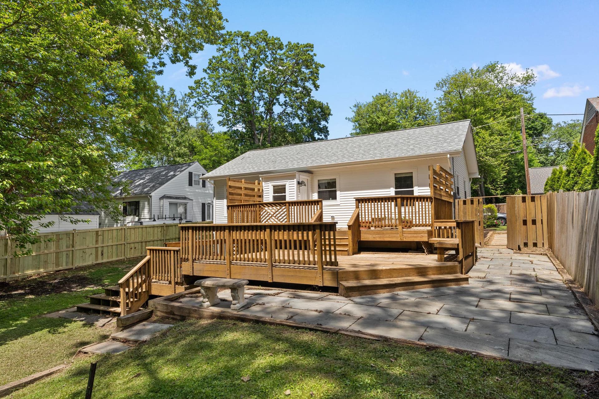 8 Oak Avenue photo 20