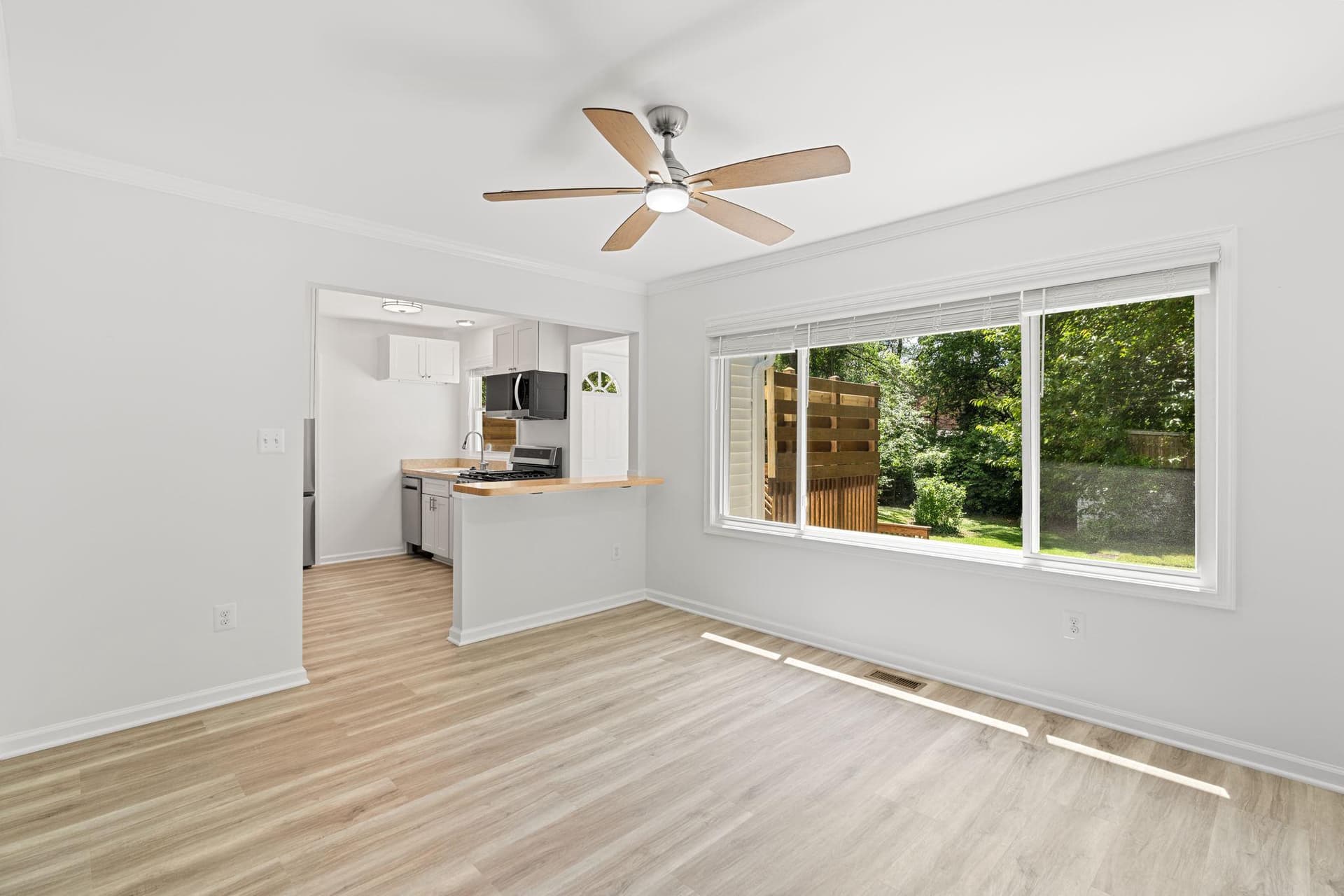 8 Oak Avenue photo 7
