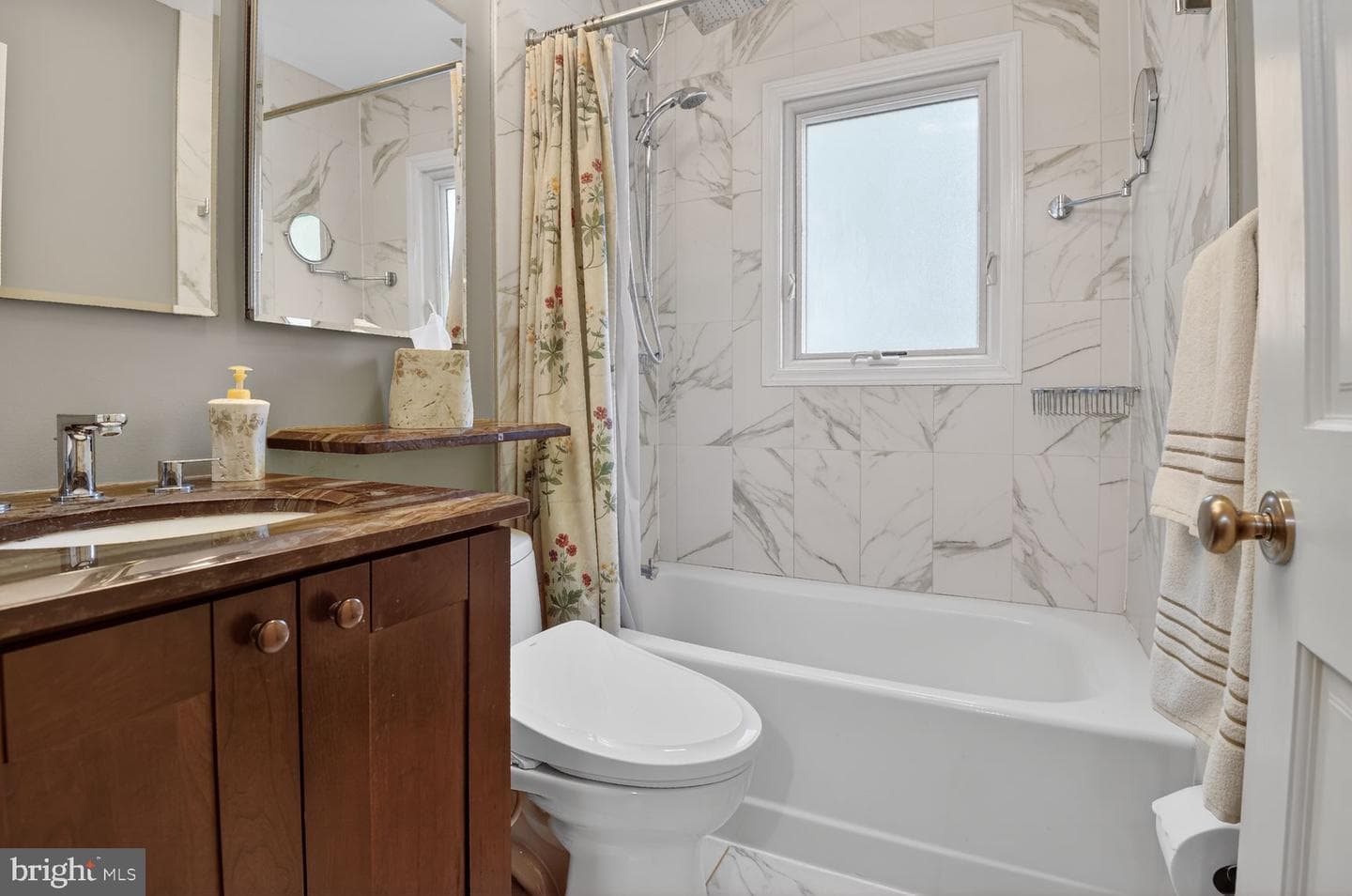 5505 Mckinley Street photo 16