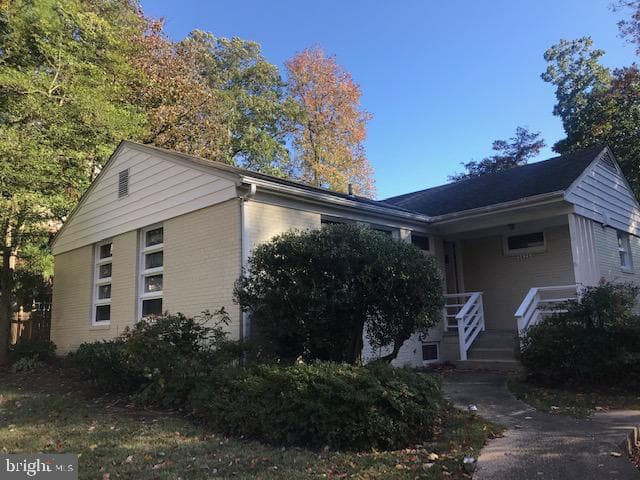5626 Knollwood Road