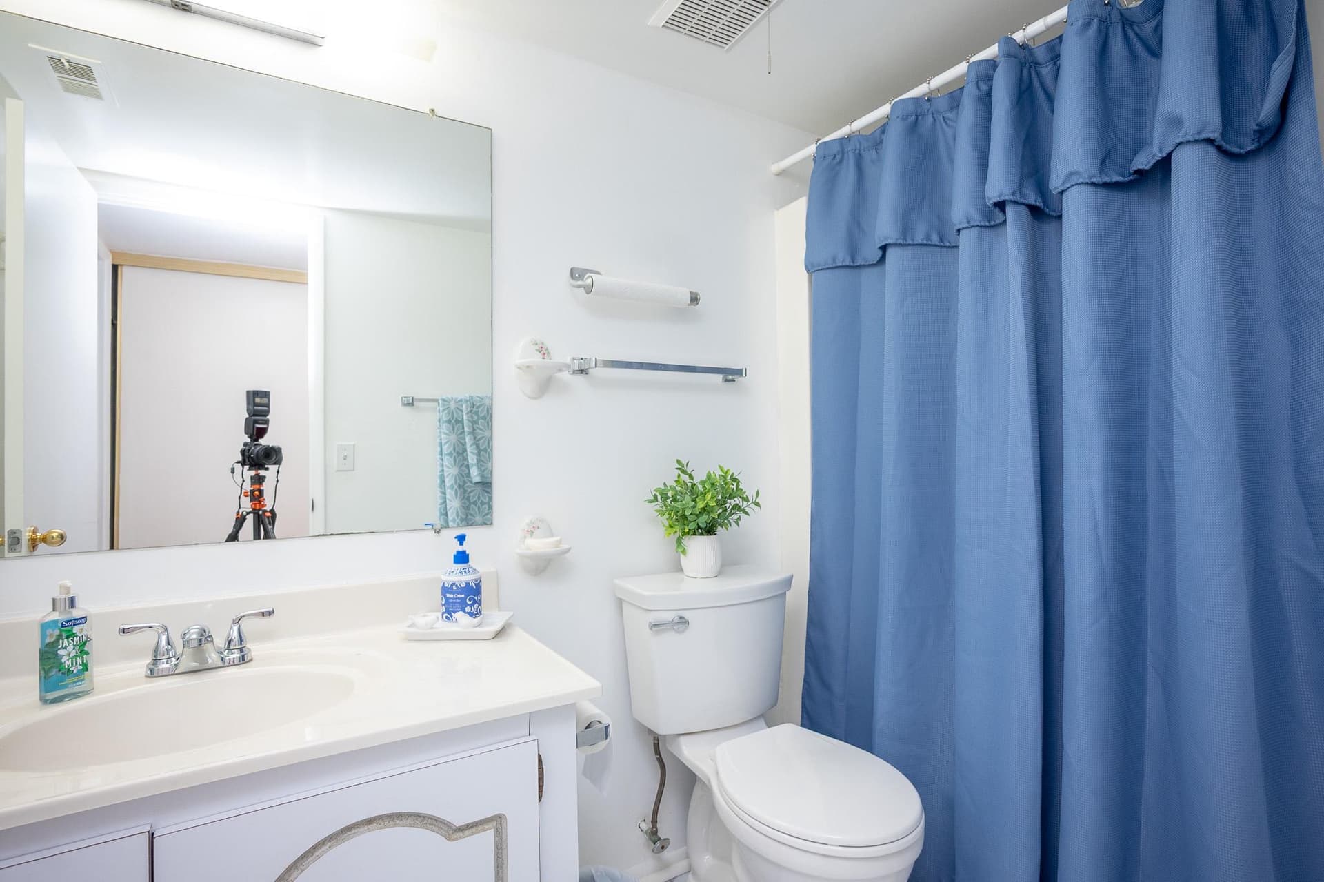 3160 Adderley Court #242-A photo 21