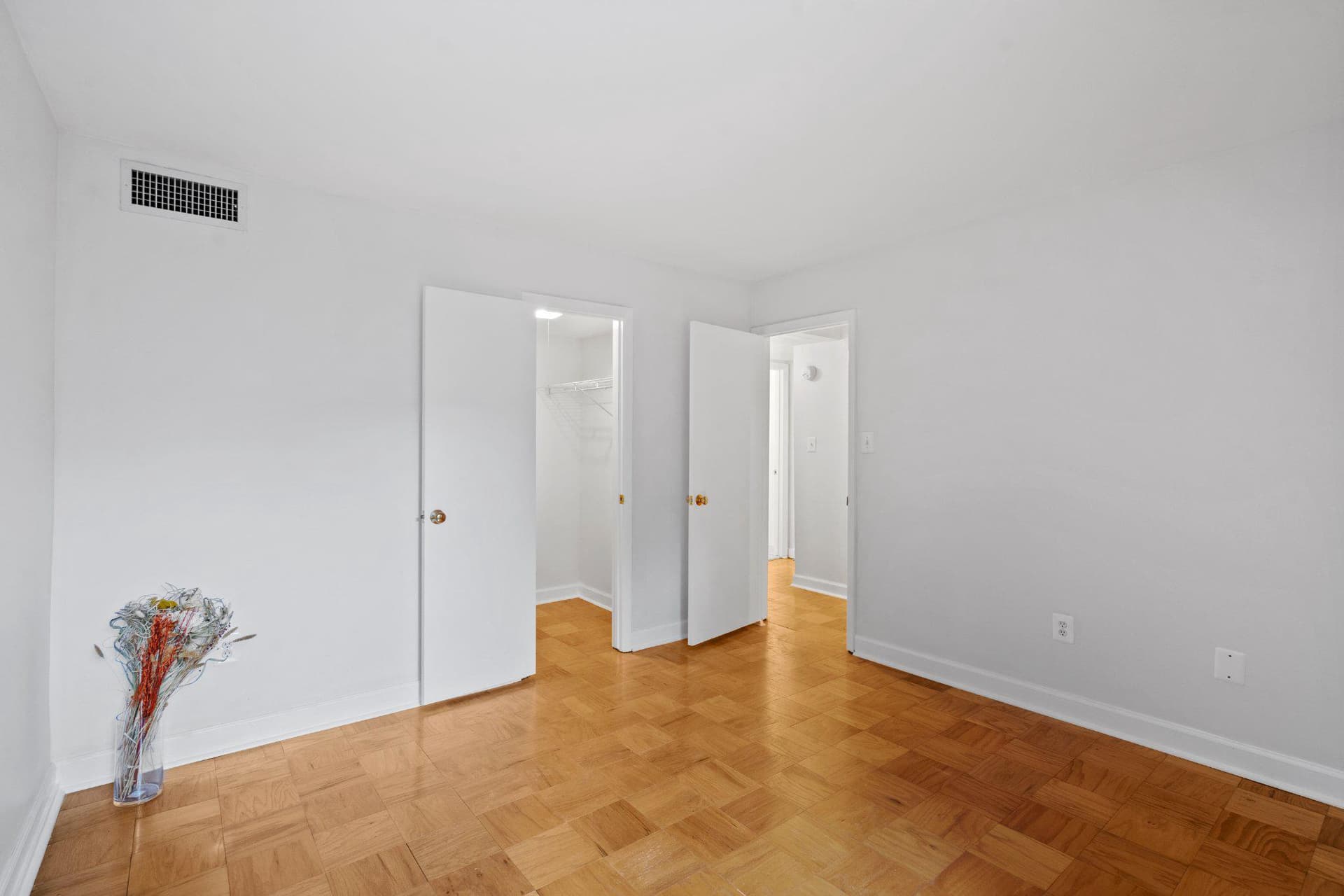 9804 Georgia Avenue #23-302 photo 14